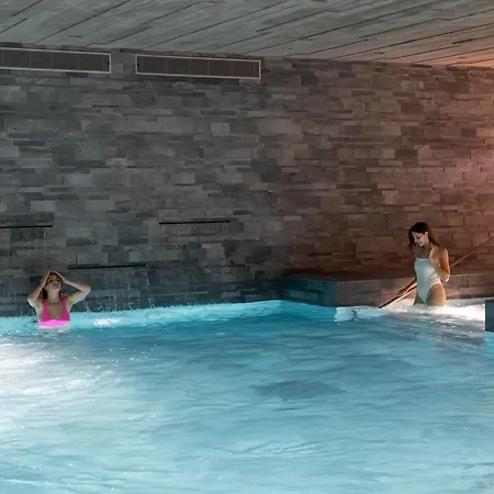 Metropole & 4* Лион