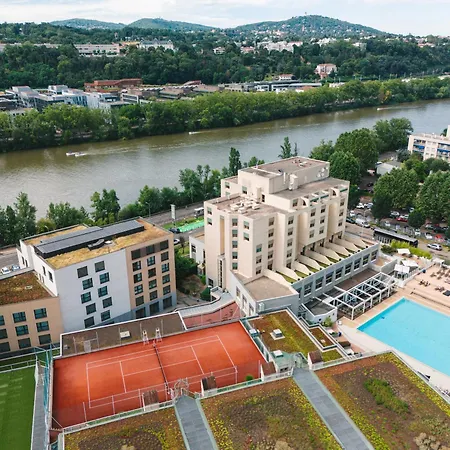 Métropole 4*