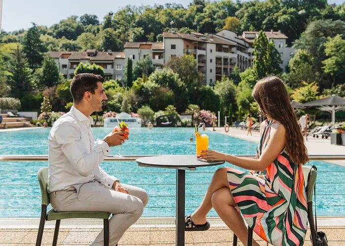Metropole & 4*