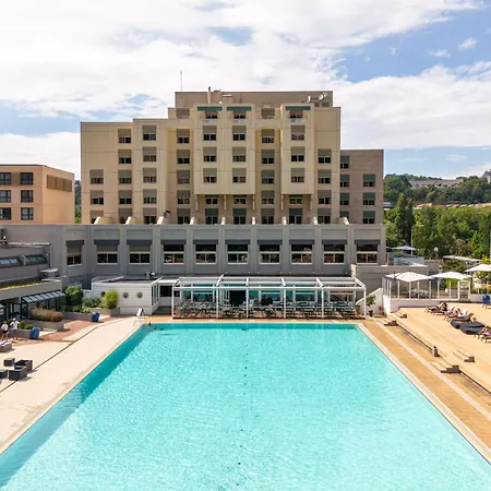 Metropole Hotel
