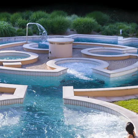 Hotel Metropole & 4*