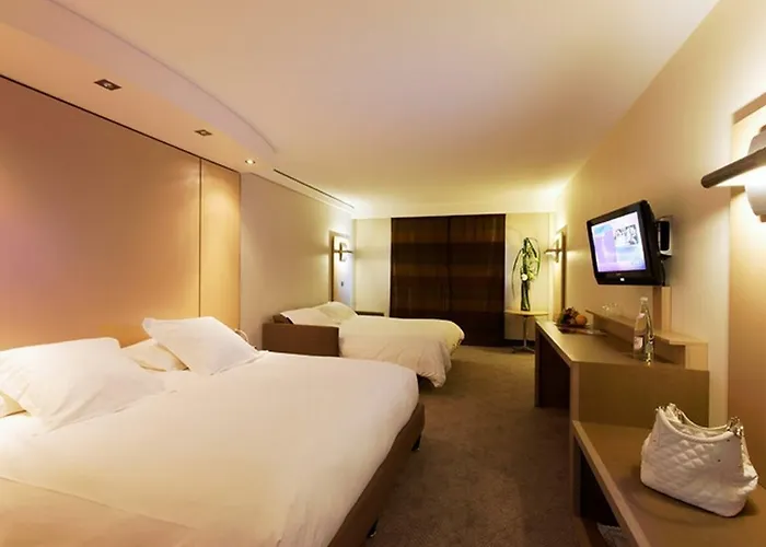 Metropole & Hotel 4*