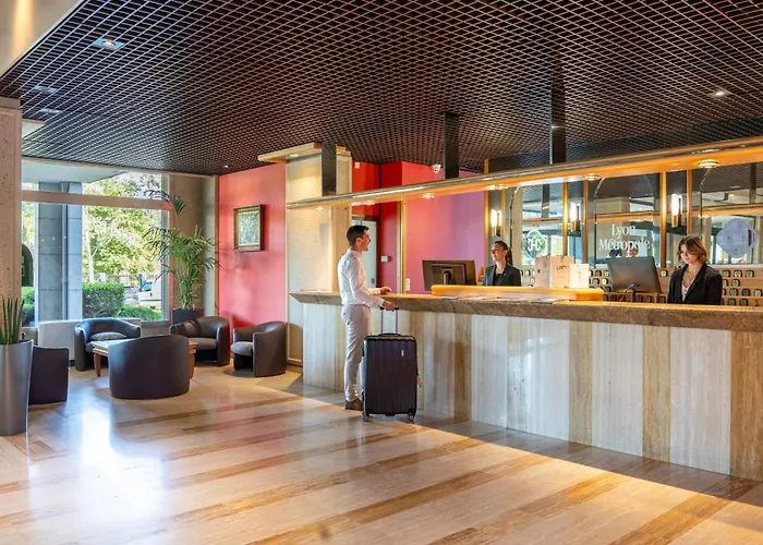 Metropole & Szálloda