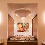Отель Metropole & 4*
