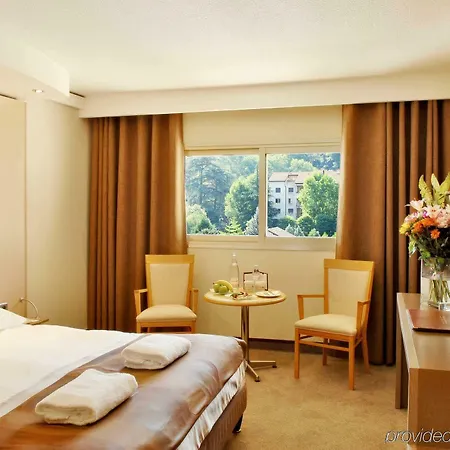 Metropole 4*
